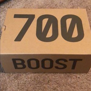 Yeezy Boost 700 “Mauve”